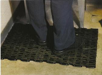 Durite 108 Heavy-Duty Recycled Tire Link Mat, Mats & Flooring