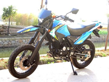 Dual sport 250cc dirt bike for sale at www.countyimports.com