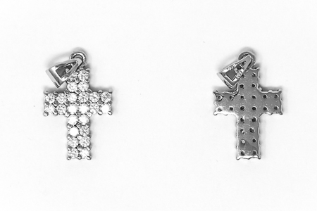 925 Cubic Zirconia Cross Pendant.